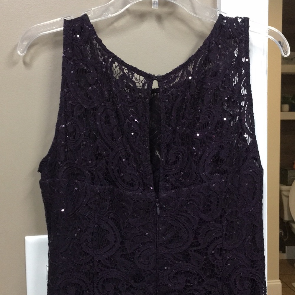 Mother of the Bride/Groom plum dress - Picture 5 of 8